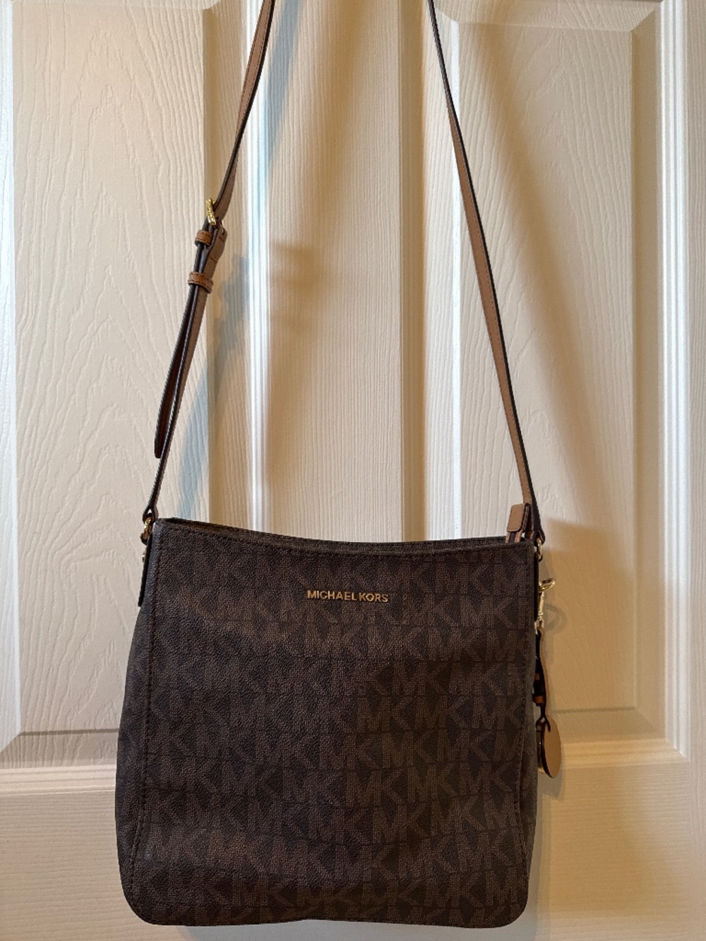 Michael Kors jet set Crossbody bag